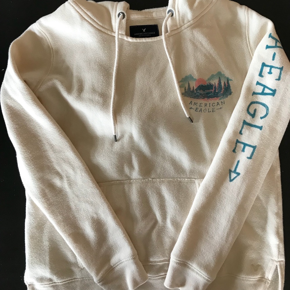 American Eagle sweatshirt